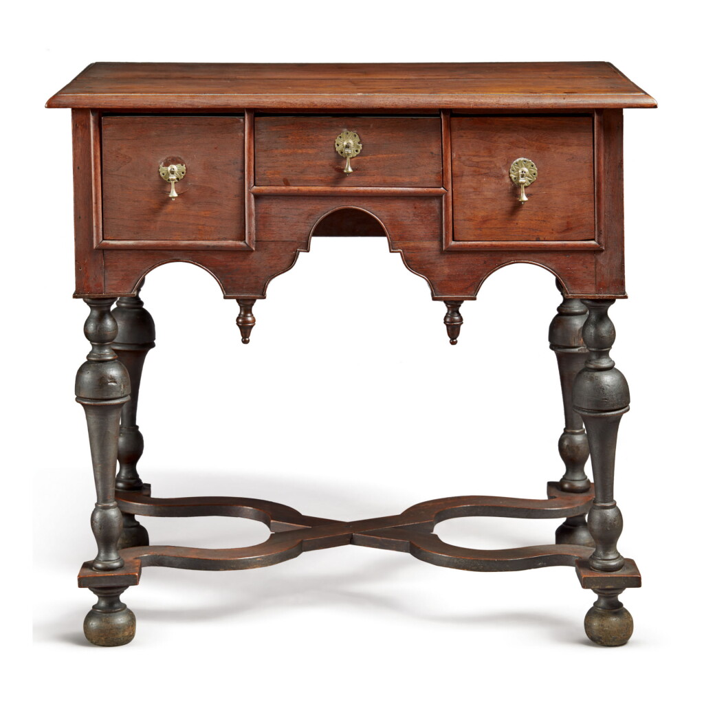 View full screen - View 1 of Lot 1610. FINE WILLIAM AND MARY WALNUT DRESSING TABLE, BOSTON, MASSACHUSETTS, CIRCA 1715.