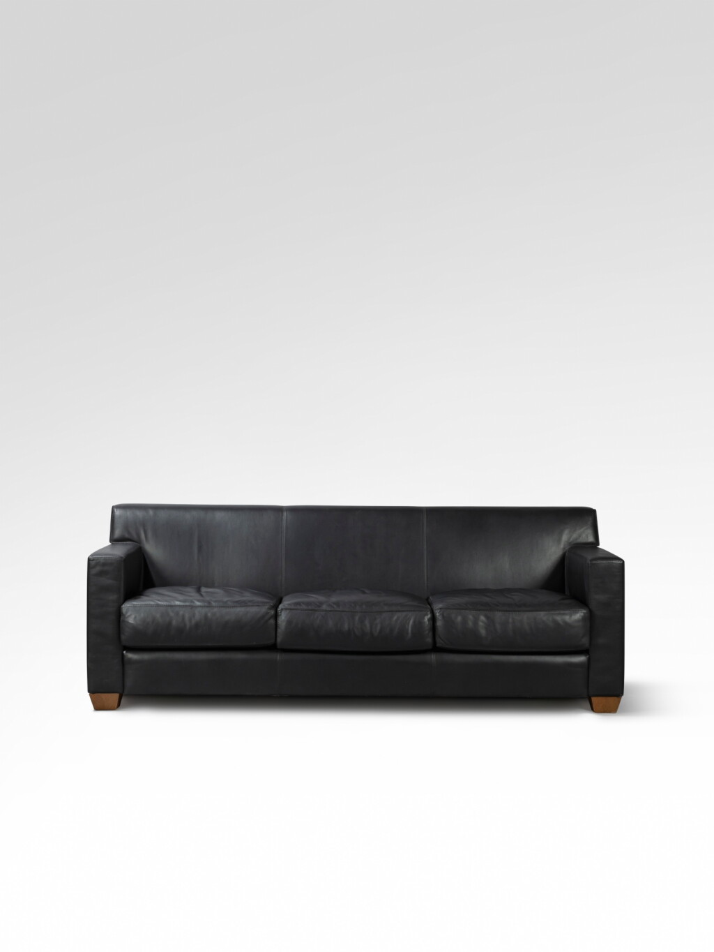 View full screen - View 1 of Lot 99. Comfortable sofa.