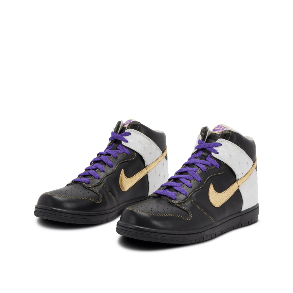 View full screen - View 1 of Lot 136. Nike Dunk High ‘Grammy’ Sample | Size 12.