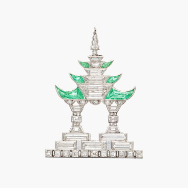 View full screen - View 1 of Lot 1709. Art Deco Emerald and Diamond Brooch | 裝飾藝術風格 祖母綠 配 鑽石 胸針.