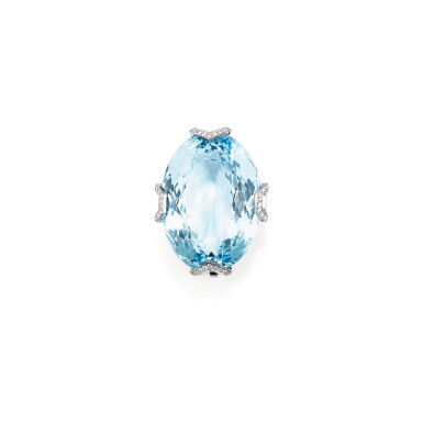 View full screen - View 1 of Lot 108. PENDENTIF AIGUE-MARINE ET DIAMANTS | AQUAMARINE AND DIAMOND PENDANT.