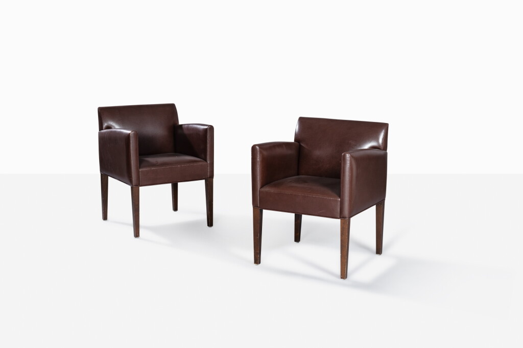 View full screen - View 1 of Lot 226. Paire de fauteuils .