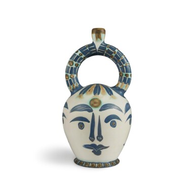 View full screen - View 1 of Lot 71. Vase aztèque aux quatre visages (A. R. 402).