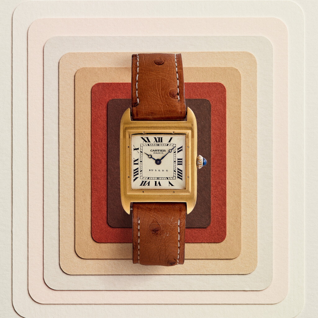 View full screen - View 1 of Lot 17. Santos Droit | A very rare and early yellow gold wristwatch with later gold deployant clasp | Circa 1911.