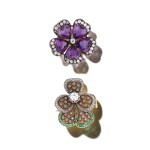 Deux broches | Two brooches