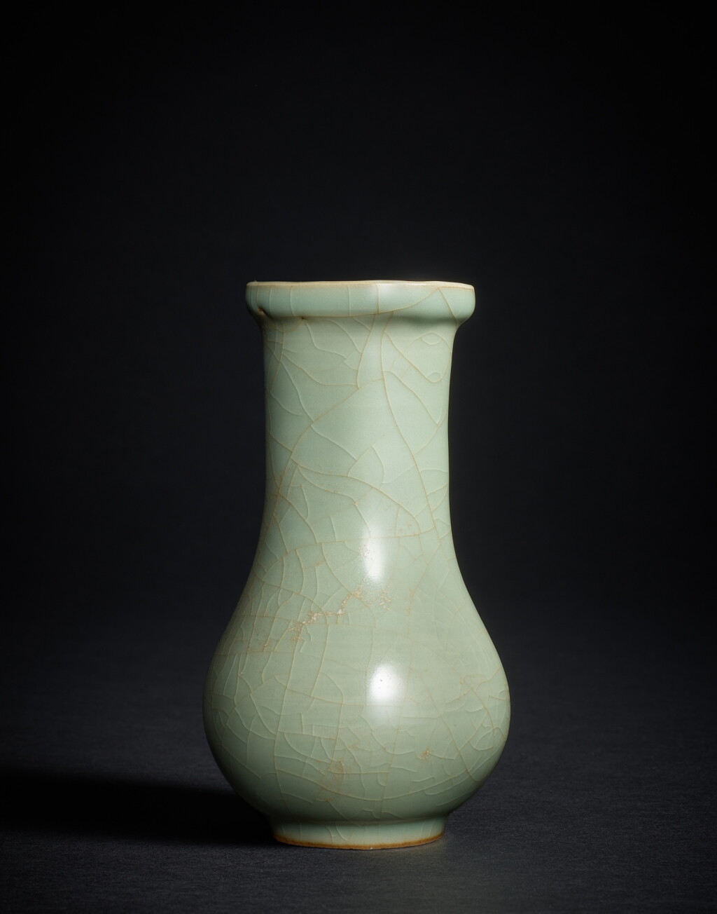 View full screen - View 1 of Lot 9813. A Longquan celadon bottle vase, Southern Song dynasty | 南宋 龍泉窰青釉箸瓶.