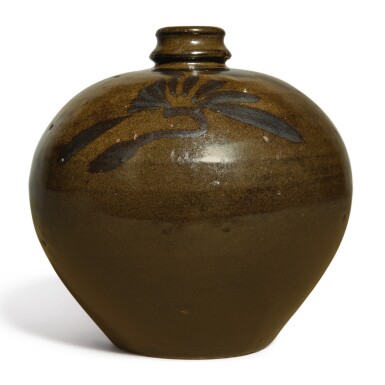 View full screen - View 1 of Lot 108. An iron-brown-decorated teadust-glazed vase, Jin dynasty | 金 茶葉末釉鐵鏽花紋小口瓶.