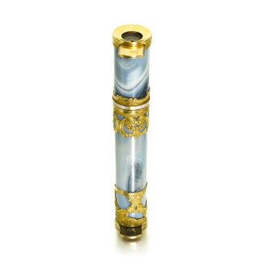 View full screen - View 1 of Lot 40. A gold-mounted agate combined etui and telescope, English, circa 1760.