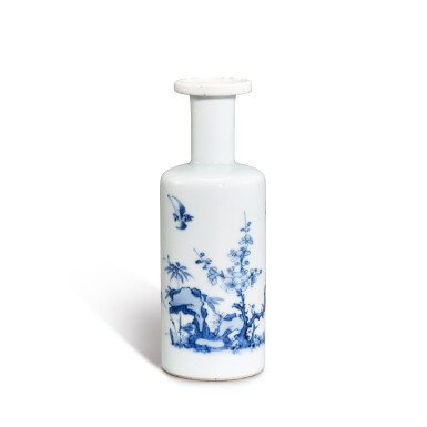 View full screen - View 1 of Lot 848. A small blue and white 'floral and poem' vase, Qing dynasty, Shunzhi period | 清順治 青花花鳥詩文盤口小瓶.