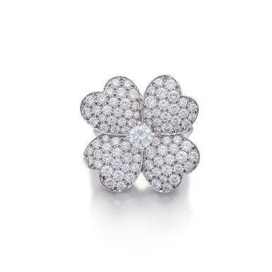 View full screen - View 1 of Lot 1877. DIAMOND ‘COSMOS’ RING | 梵克雅寶 | 鑽石 ‘COSMOS’ 戒指.