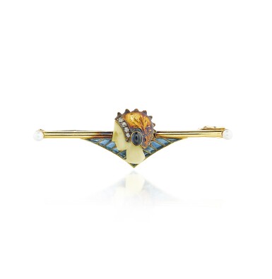 View full screen - View 1 of Lot 14. Broche ivoire, émail, saphir, perles et diamants | Ivory, enamel, sapphire and diamond brooch.