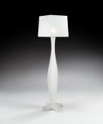 Lampadaire en voie de disparition, pièce unique