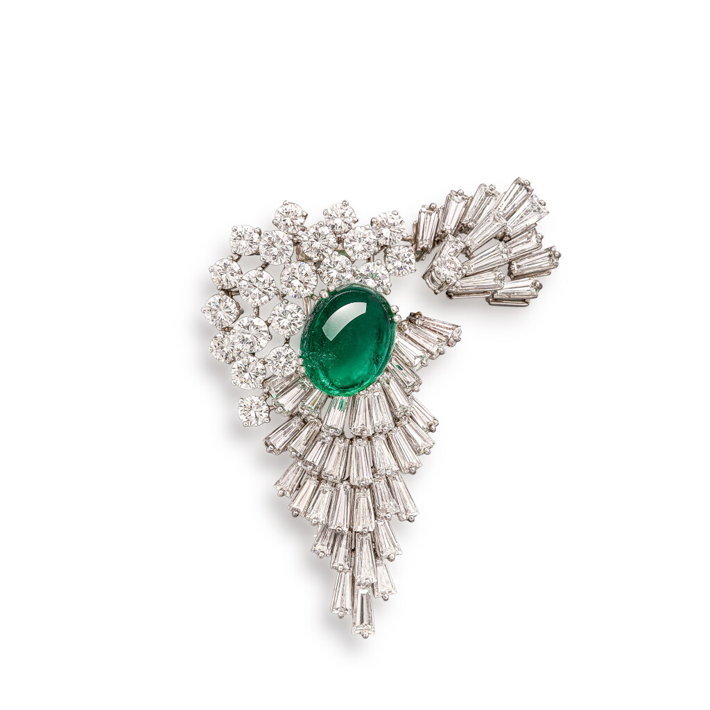 View full screen - View 1 of Lot 202. Emerald and Diamond Clip Brooch | 5.75克拉「哥倫比亞」祖母綠 配 鑽石 胸針.