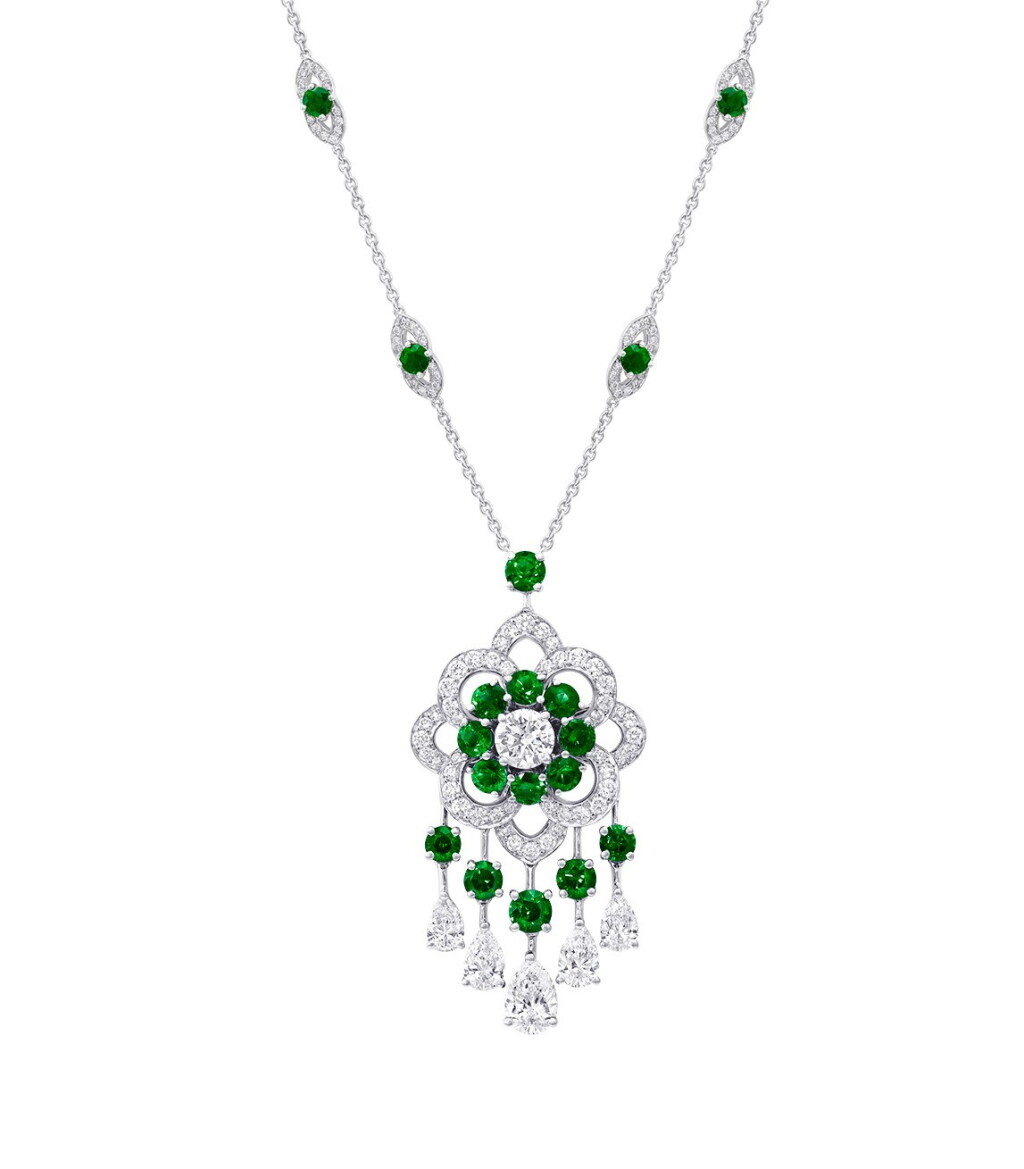 View full screen - View 1 of Lot 67. COLLIER ÉMERAUDES ET DIAMANTS, GRAFF | EMERALD AND DIAMOND NECKLACE, GRAFF.