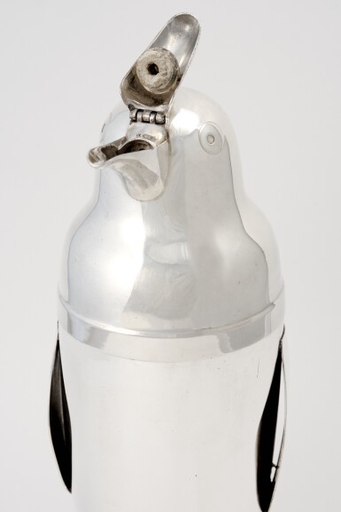 View full screen - View 1 of Lot 6. AN AMERICAN SILVER-PLATED PENGUIN-FORM COCKTAIL SHAKER .