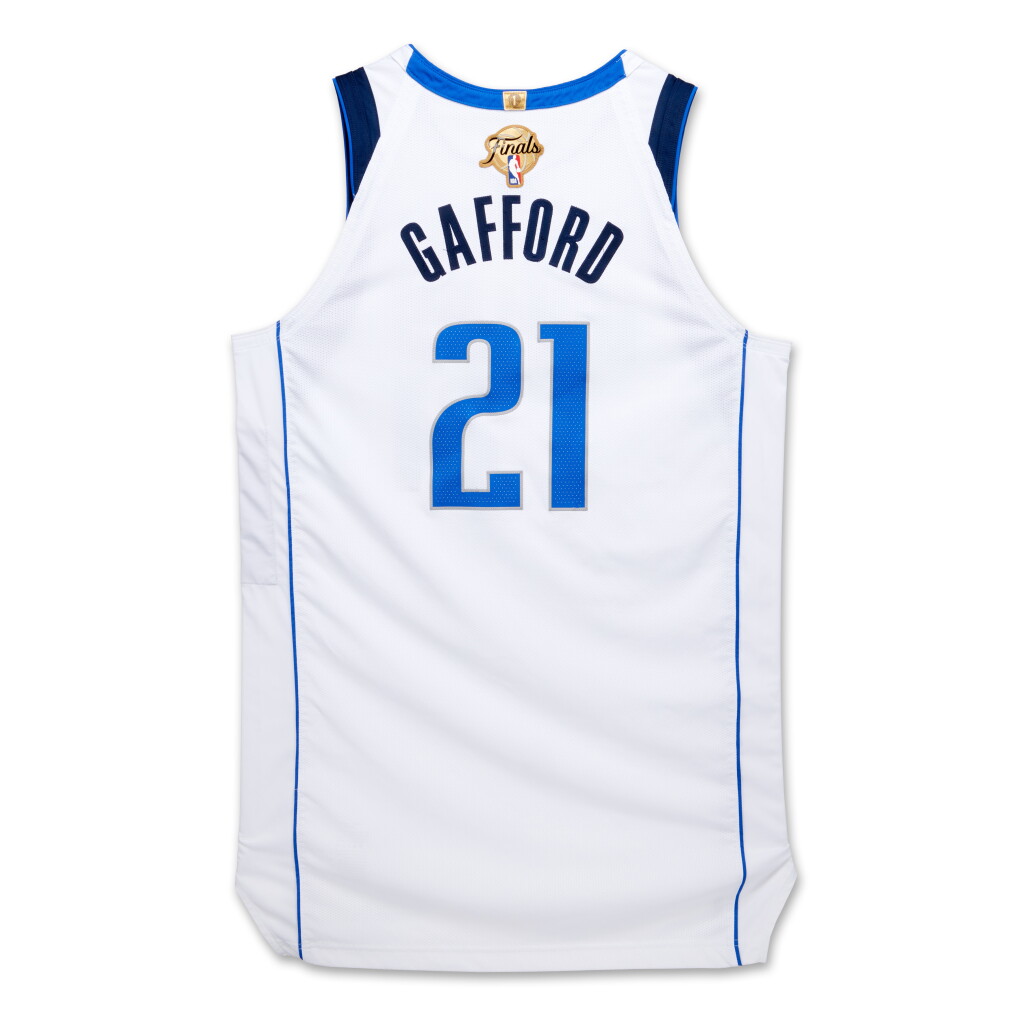 全萤幕检视 - 查看35Daniel Gafford Dallas Mavericks 2024 NBA Finals Game Worn Association Edition Jersey | Game 2 | Matched to 4 Games 的1