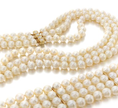 View full screen - View 1 of Lot 149. Pearl and diamond necklace and bracelet (Collana e bracciale in perle e diamanti).