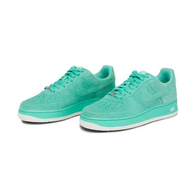 View full screen - View 1 of Lot 8225. Air Force 1 Low LeBron James 'Azure' Promo, 2006 | 樣品球鞋,2006年.