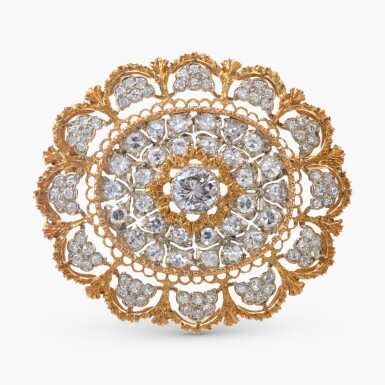 View full screen - View 1 of Lot 827. Gold and Diamond Brooch.