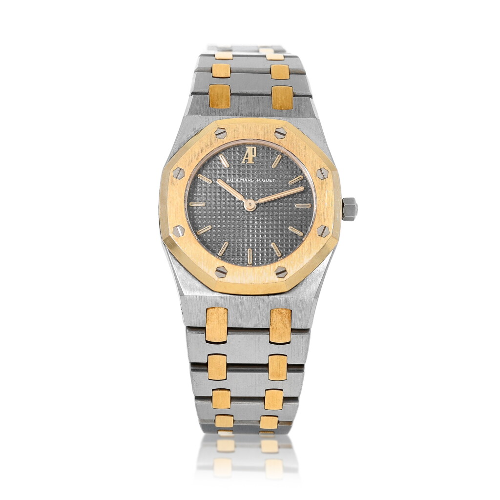 View full screen - View 1 of Lot 9203. Audemars Piguet | Royal Oak, A yellow gold and stainless steel bracelet watch, Circa 1980 | 愛彼 |皇家橡樹系列 黃金及精鋼鏈帶腕錶,約1980年製.