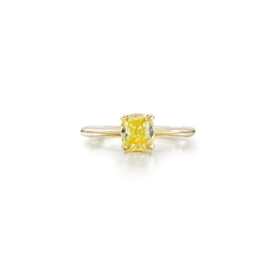 View full screen - View 1 of Lot 552. Coloured Diamond Ring | 蒂芙尼 | 彩色鑽石 戒指.