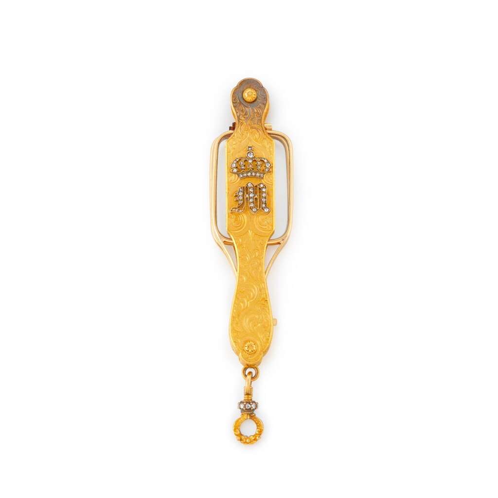 View full screen - View 1 of Lot 1001. A pair of diamond-set gold lorgnettes, probably German or French, circa 1880 .
