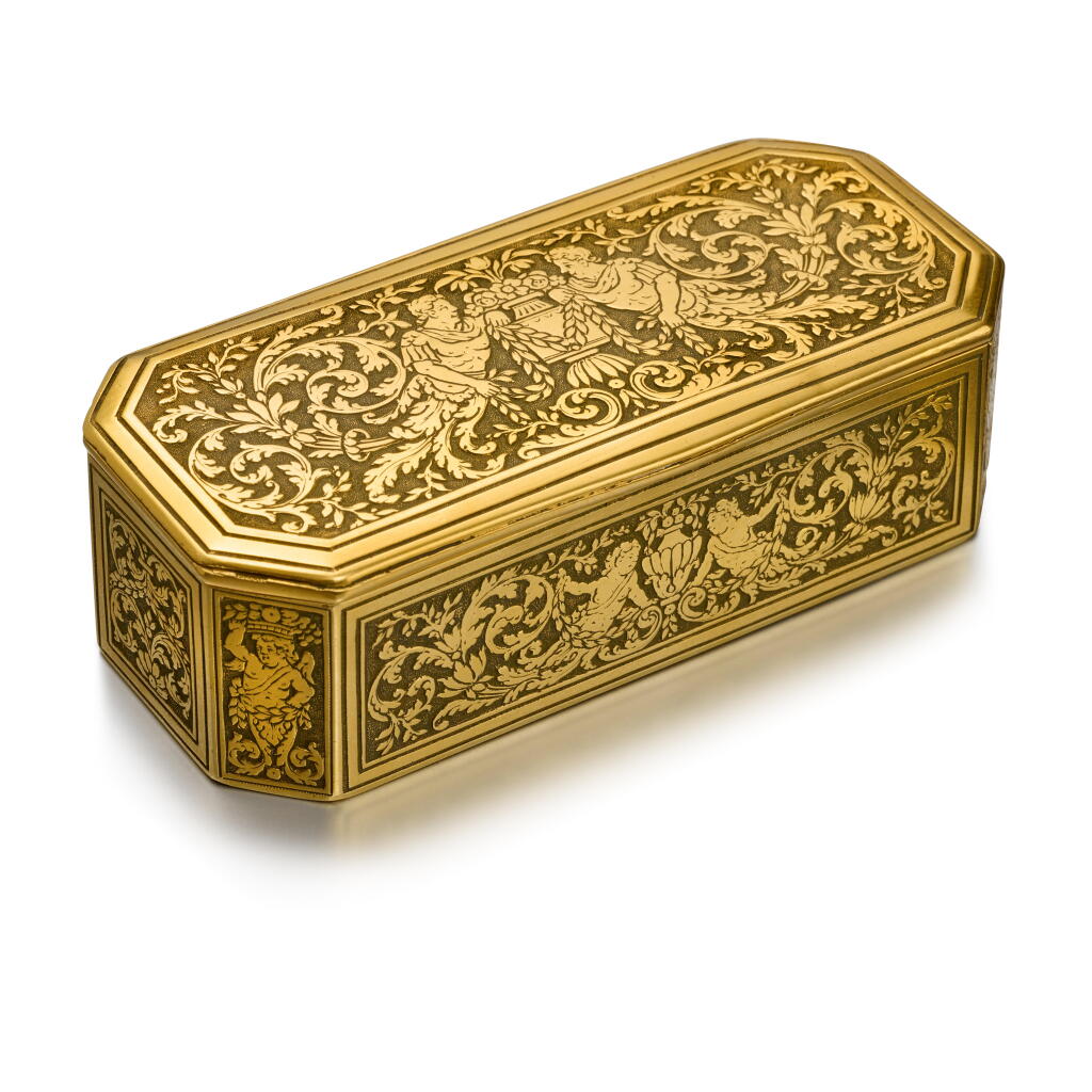 View full screen - View 1 of Lot 1120. A gold snuff box, Vienna, 1795.
