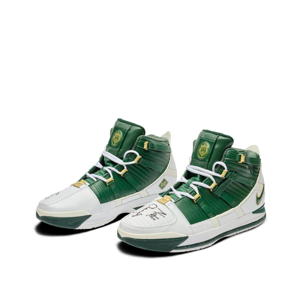 View full screen - View 1 of Lot 35. LeBron James Signed Nike Zoom LeBron 3 Sample | Size 16.