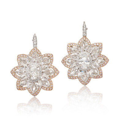 View full screen - View 1 of Lot 1318. PAIR OF DIAMOND EARRINGS | 1.01 及 1.00克拉 椭圆形 F 及 E色 鑽石 耳環一對.