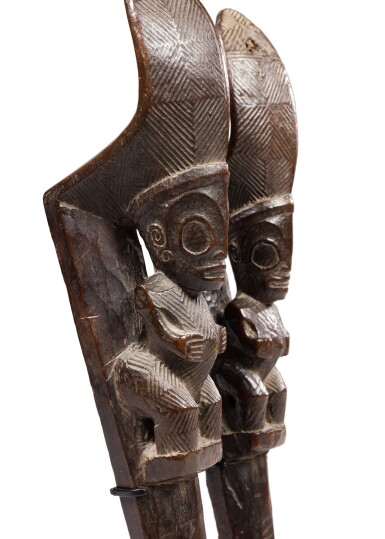 View full screen - View 1 of Lot 51. Paire d’étriers d’échasse tapuvae, Îles Marquises, Polynésie Française | Pair of tapuvae stilts, Marquesas Islands, French Polynesia .