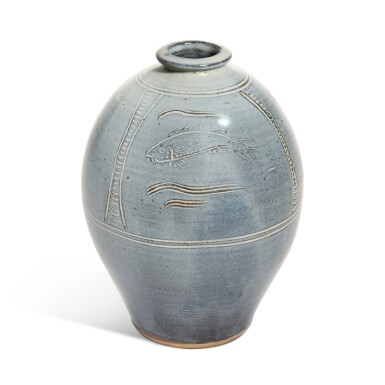 View full screen - View 1 of Lot 804. Large Bulbous Vase.