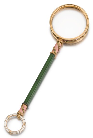 View full screen - View 1 of Lot 313. A FABERGÉ JEWELLED GOLD, NEPHRITE AND GUILLOCHÉ ENAMEL MAGNIFYING GLASS, WORKMASTER HENRIK WIGSTRÖM, ST PETERSBURG, 1904-1908.