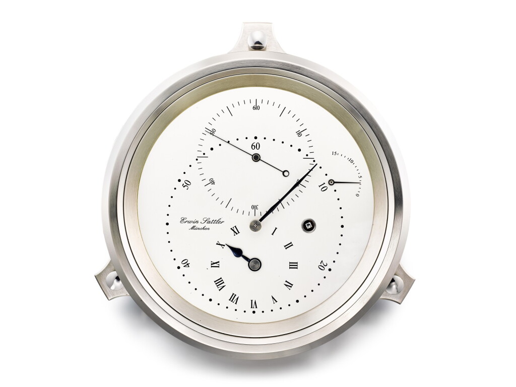 View full screen - View 1 of Lot 8247. Nautis | A chrome plated brass wall clock with 15 days power reserve indication and regulator dial, Circa 2000 | Nautis | 鍍鉻銅製掛牆鐘,備15天動力儲備顯示及三針一線錶盤,約2000年製.