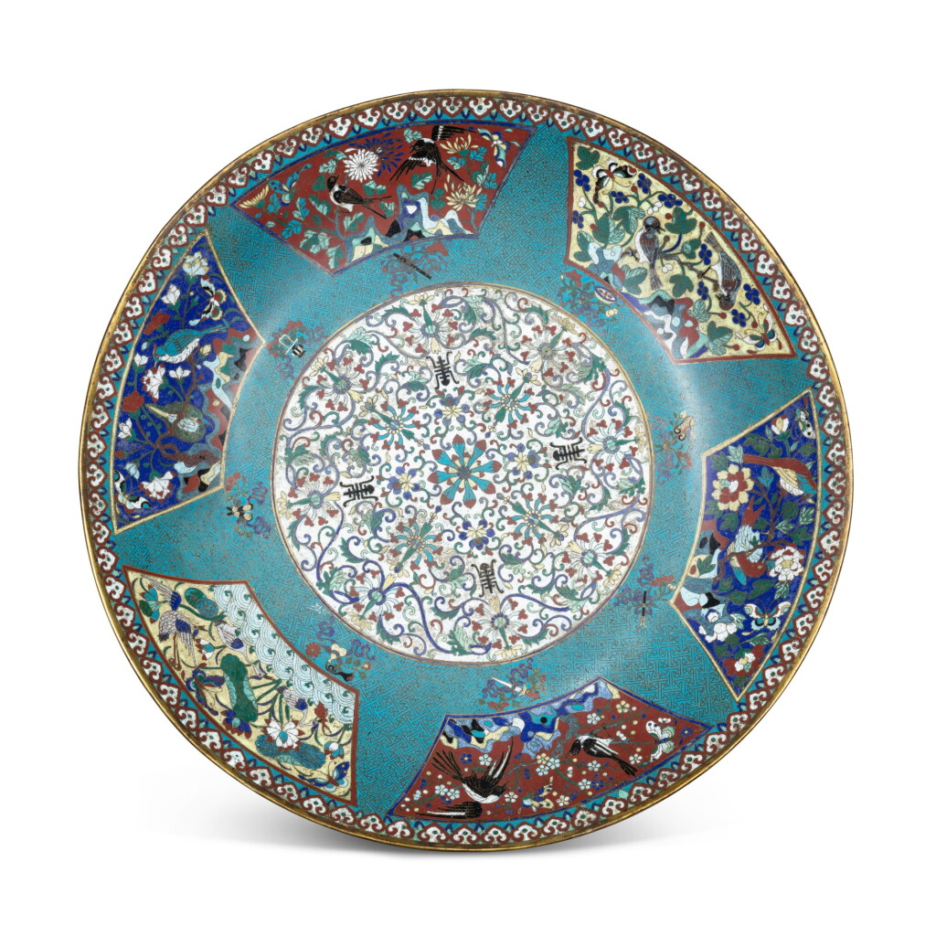 View full screen - View 1 of Lot 173. A large cloisonné enamel dish Qing dynasty, 19th century | 清 十九世紀 掐絲琺瑯開光花鳥紋大盤.