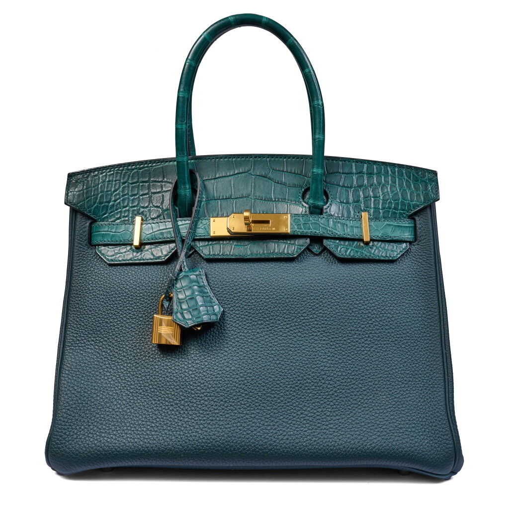 View full screen - View 1 of Lot 10. Vert Cypress Matte Mississippiensis Alligator and Togo Touch Birkin 30 Gold Hardware, 2018.