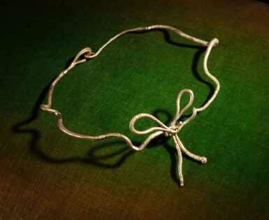 View full screen - View 1 of Lot 49. Collier Lacet.