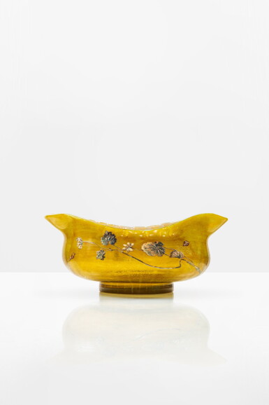 View full screen - View 1 of Lot 205. Nénuphars sagittaires et coquillages vase, circa 1880.