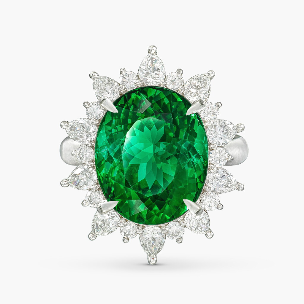 View full screen - View 1 of Lot 1618. Paraíba Tourmaline and Diamond Ring | 13.71克拉「巴西」帕拉伊巴碧璽 配 鑽石 戒指.