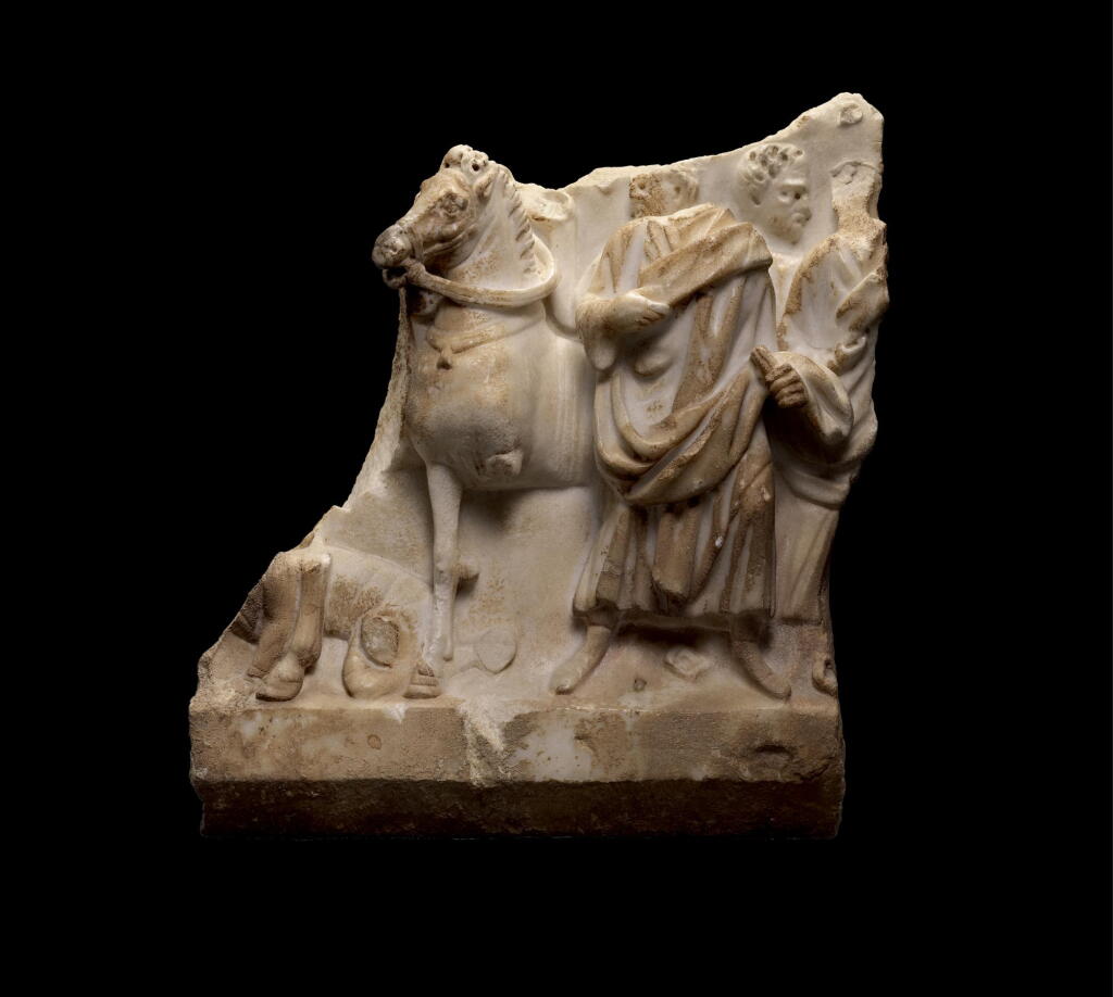 View full screen - View 1 of Lot 262. A ROMAN MARBLE SARCOPHAGUS LID FRAGMENT WITH CIRCUS SCENE, CIRCA LATE 3RD CENTURY A.D..