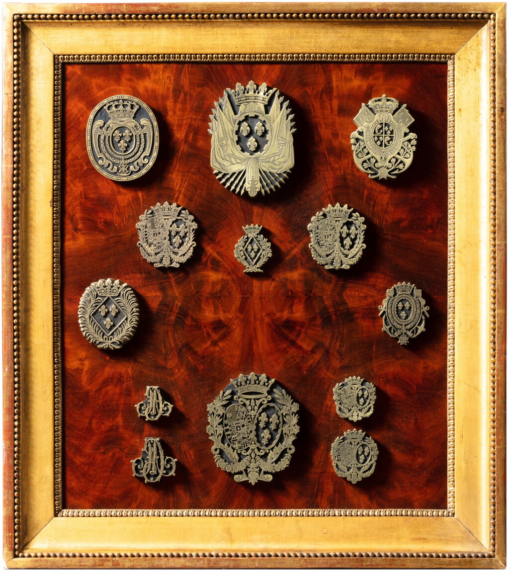 View full screen - View 1 of Lot 531. 13 fers de reliure pour les membres de la famille royale, de Charles X au duc de Bordeaux..