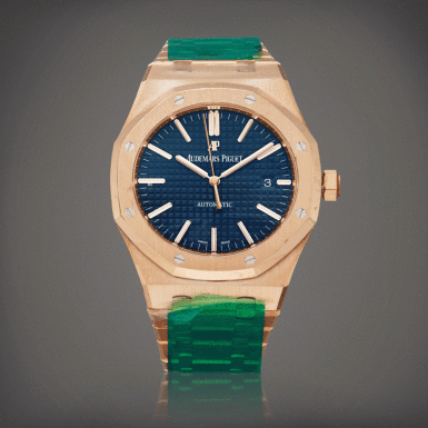 View full screen - View 1 of Lot 20. Reference 15400OR.OO.1220OR.03 Royal Oak | A pink gold automatic wristwatch with date and bracelet, Circa 2015.