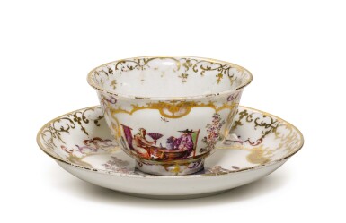 View full screen - View 1 of Lot 38. A Meissen chinoiserie teabowl and saucer, Circa 1728.
