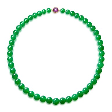 View full screen - View 1 of Lot 1880. Jadeite Bead and Star Ruby Necklace | 天然翡翠珠 配 星光紅寳石 項鏈.