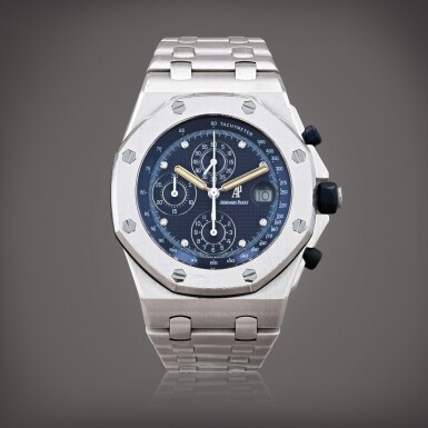 View full screen - View 1 of Lot 405. Royal Oak Offshore 'The Beast', reference 25721BC Montre bracelet chronographe en or blanc avec index diamant et date | White gold chronograph wristwatch with diamond indexes, date and bracelet Vers 1996 | Circa 1996.