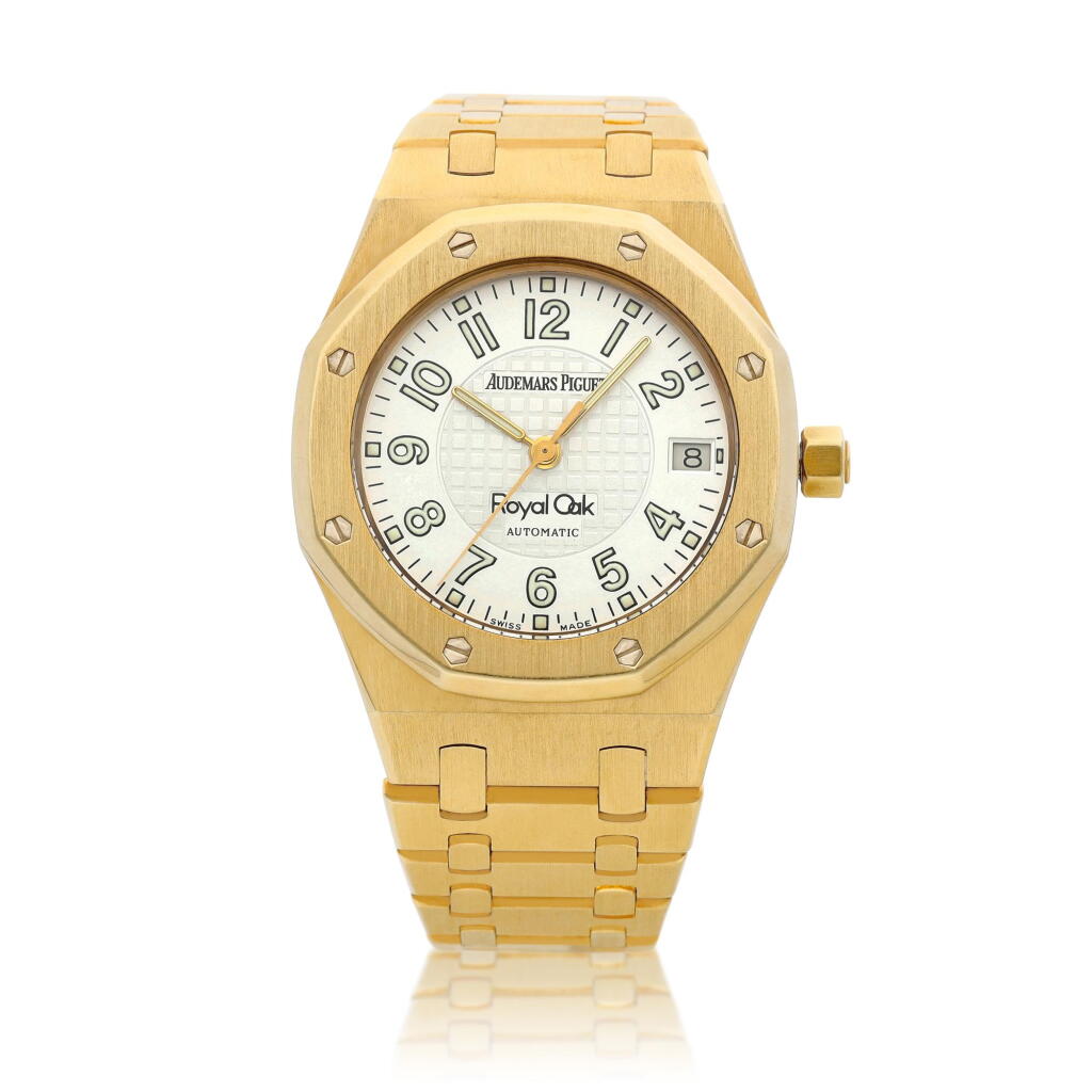 View full screen - View 1 of Lot 2037. Royal Oak, Reference 15127BA | A limited edition yellow gold bracelet watch with date and two-tone dial, Made in 2003 | 愛彼 | 皇家橡樹系列 型號15127BA | 限量版黃金鏈帶腕錶,備日期顯示,2003年製.