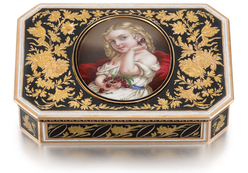 View full screen - View 1 of Lot 40. A GOLD AND ENAMEL SNUFF BOX, PROBABLY HANAU, CIRCA 1820.