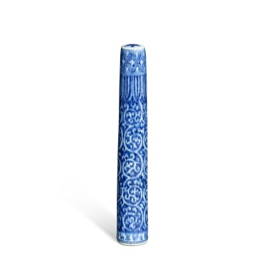 View full screen - View 1 of Lot 3343. A blue and white 'floral' brush handle, Qing dynasty, Kangxi period | 清康熙 青花纏枝紋筆管 《大明宣德年製》仿款.
