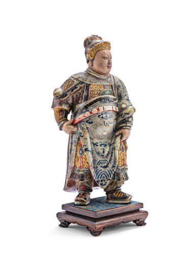 View full screen - View 1 of Lot 195. Grande figure de gardien en stéatite Dynastie Qing, XVIIIE siècle | 清十八世紀 壽山石雕加彩天王立像 | A large carved soapstone figure of a Guardian, Qing Dynasty, 18th century.