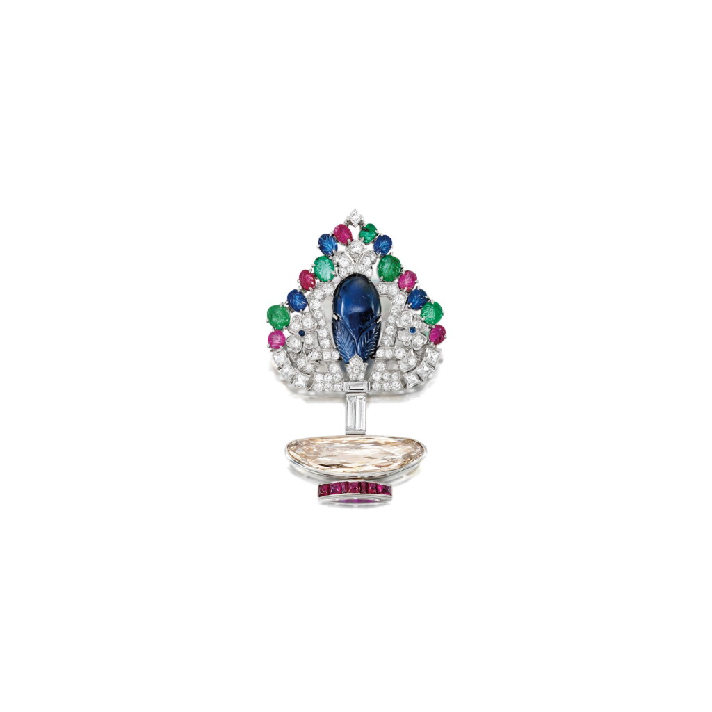 View full screen - View 1 of Lot 1782. CARTIER | A RARE 'TUTTI FRUTTI' DIAMOND AND GEM SET BROOCH 卡地亞 | 'Tutti Frutti' 鑽石 配 寶石 別針.