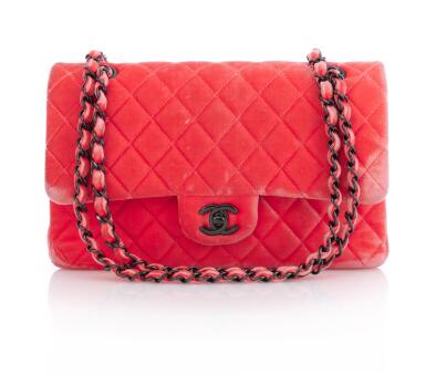 View full screen - View 1 of Lot 100. Coral Velvet Quilted Medium Double Flap Gunmetal Hardware (Borsa in velluto corallo trapuntato, 2015).